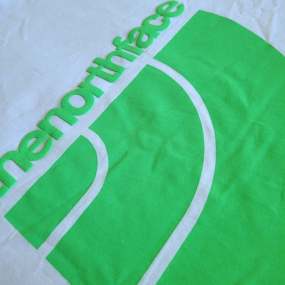 The North⬆️ Face👦 Logo Tee👕 - NWT - Picture 11 of 16